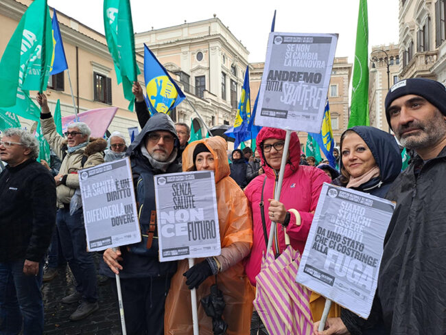 Medici in sciopero, ‘Se Meloni tiene al Ssn venga in piazza’